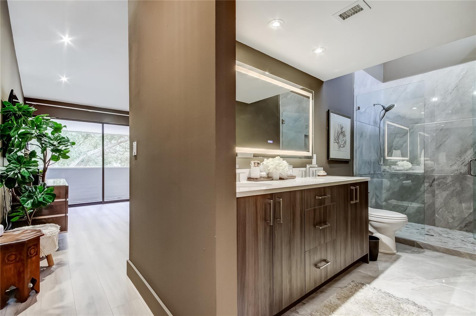 Image 23 of 55 For 301 2nd Street N 10