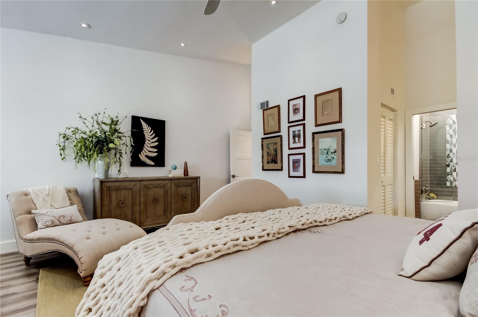 Image 29 of 55 For 301 2nd Street N 10