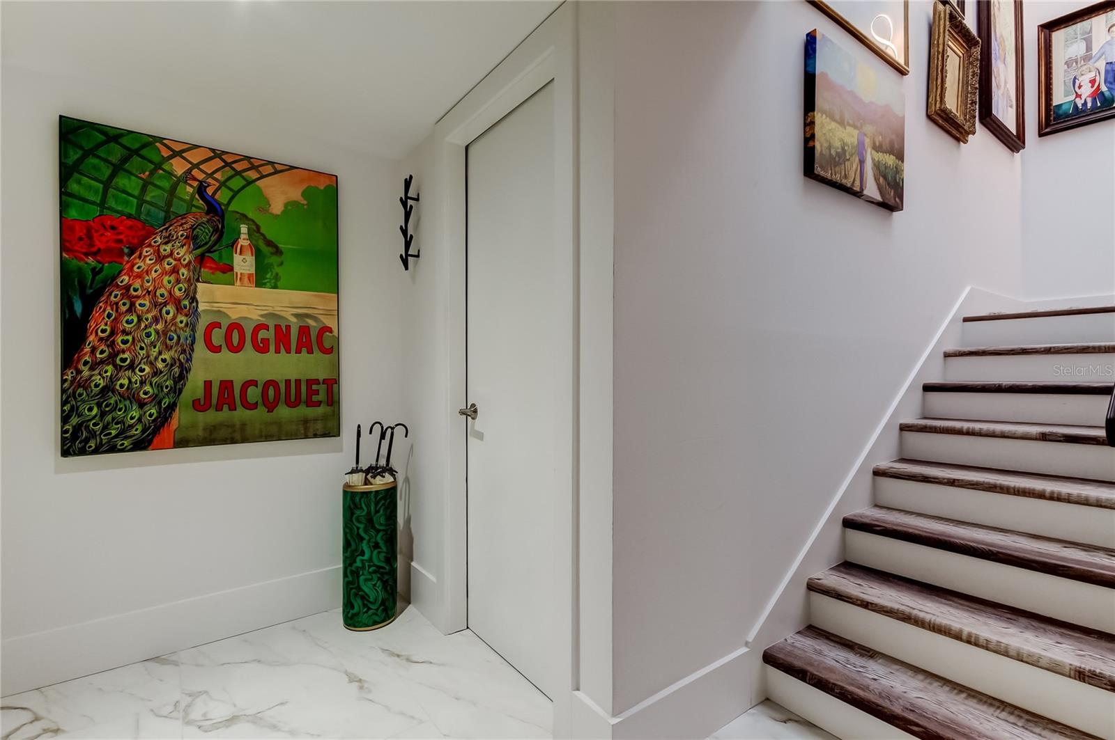 Image 38 of 55 For 301 2nd Street N 10