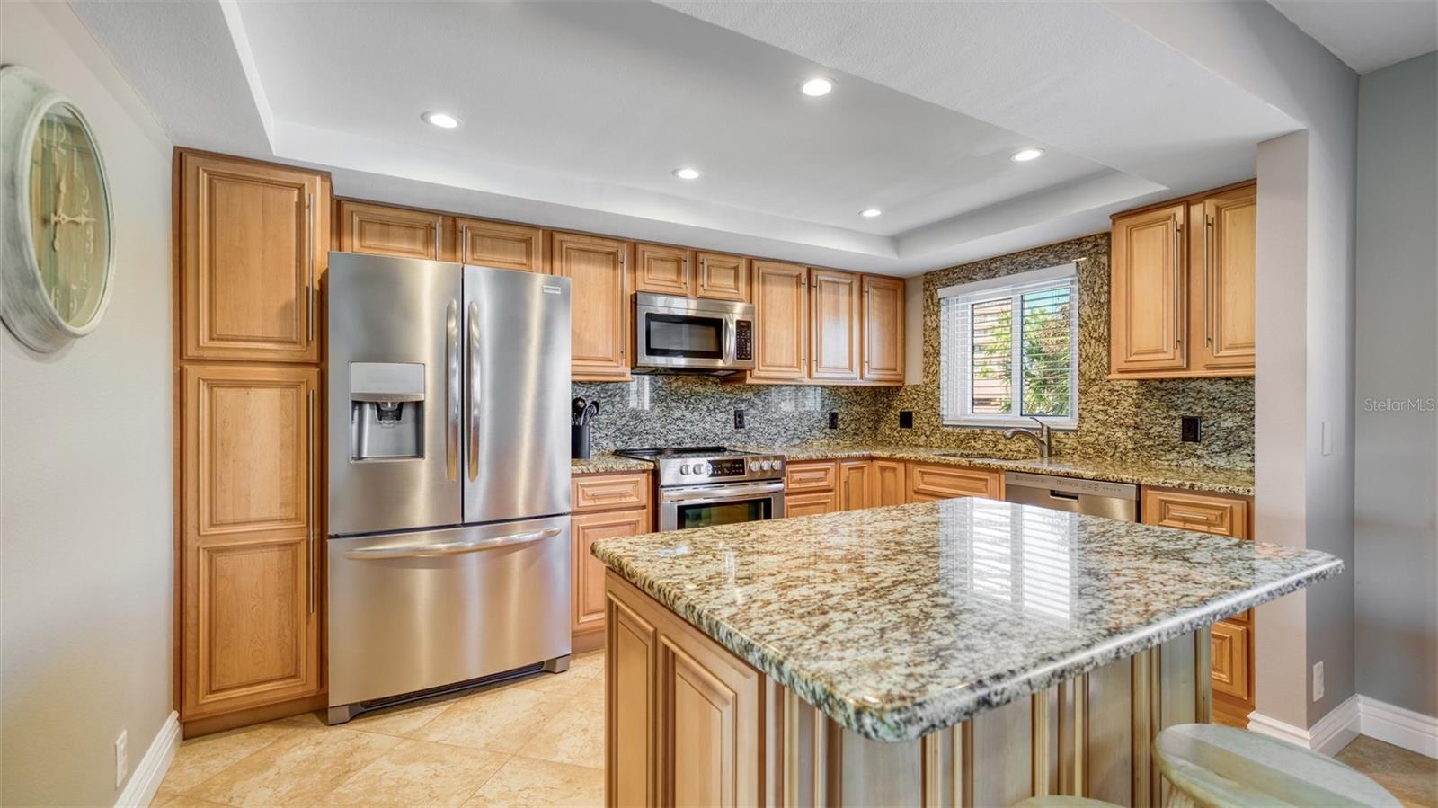 Image 15 of 34 For 1351 Gulf Boulevard 219