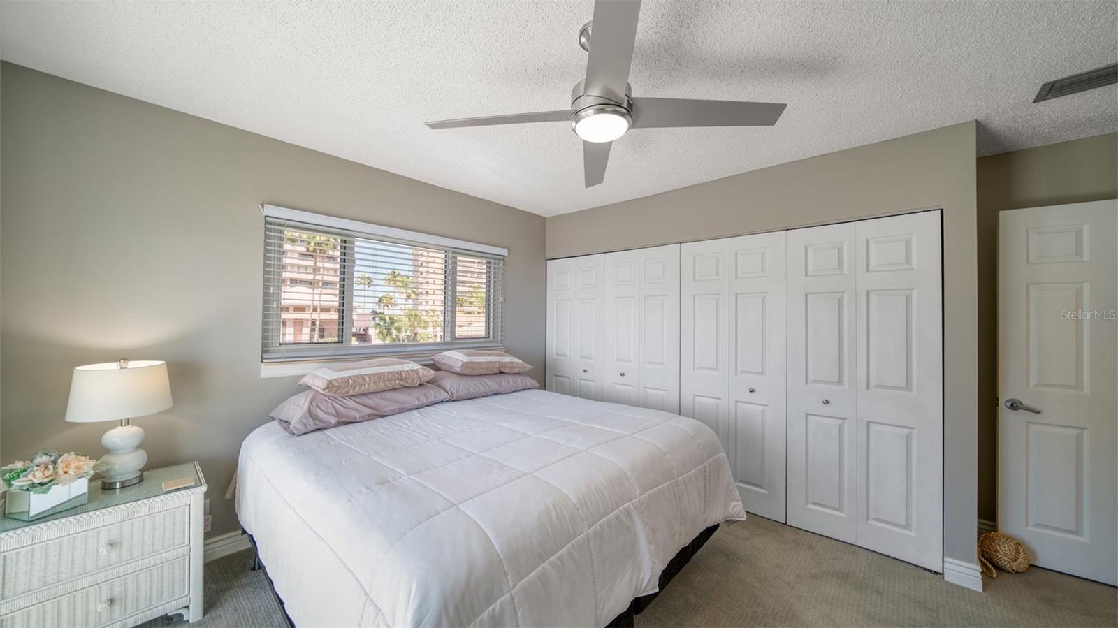 Image 19 of 34 For 1351 Gulf Boulevard 219