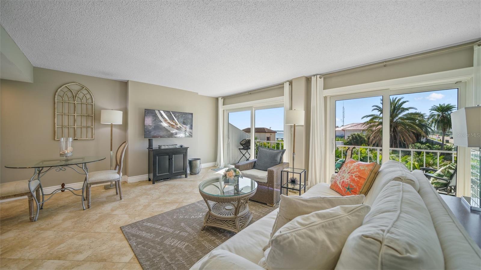 Image 9 of 34 For 1351 Gulf Boulevard 219