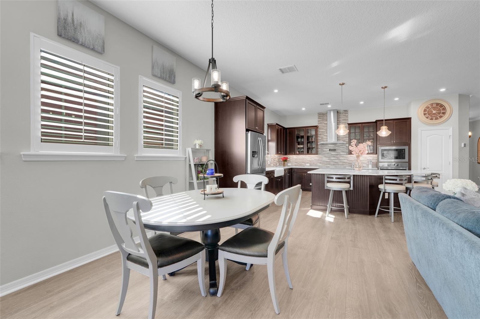 Image 15 of 39 For 13304 Magnolia Valley Drive