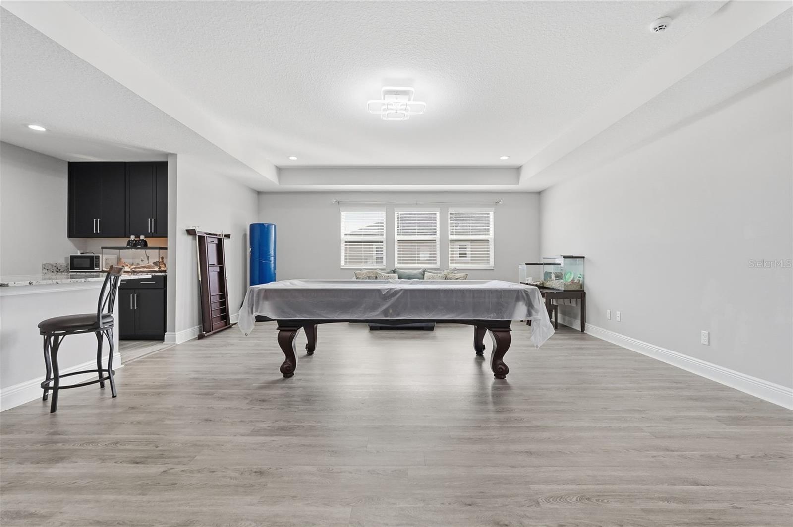 Listing photo id 36 for 11002 Sundrift Drive