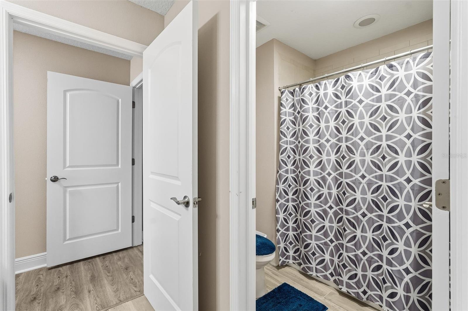 Listing photo id 56 for 11002 Sundrift Drive