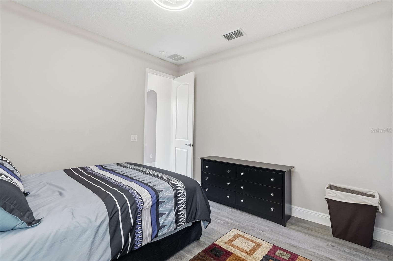 Listing photo id 60 for 11002 Sundrift Drive