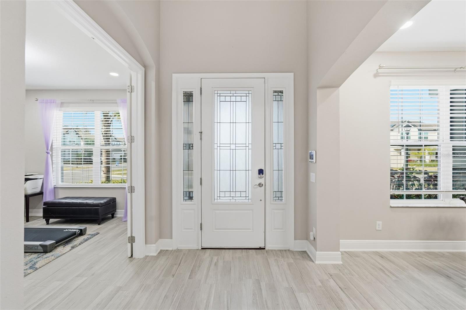 Listing photo id 7 for 11002 Sundrift Drive