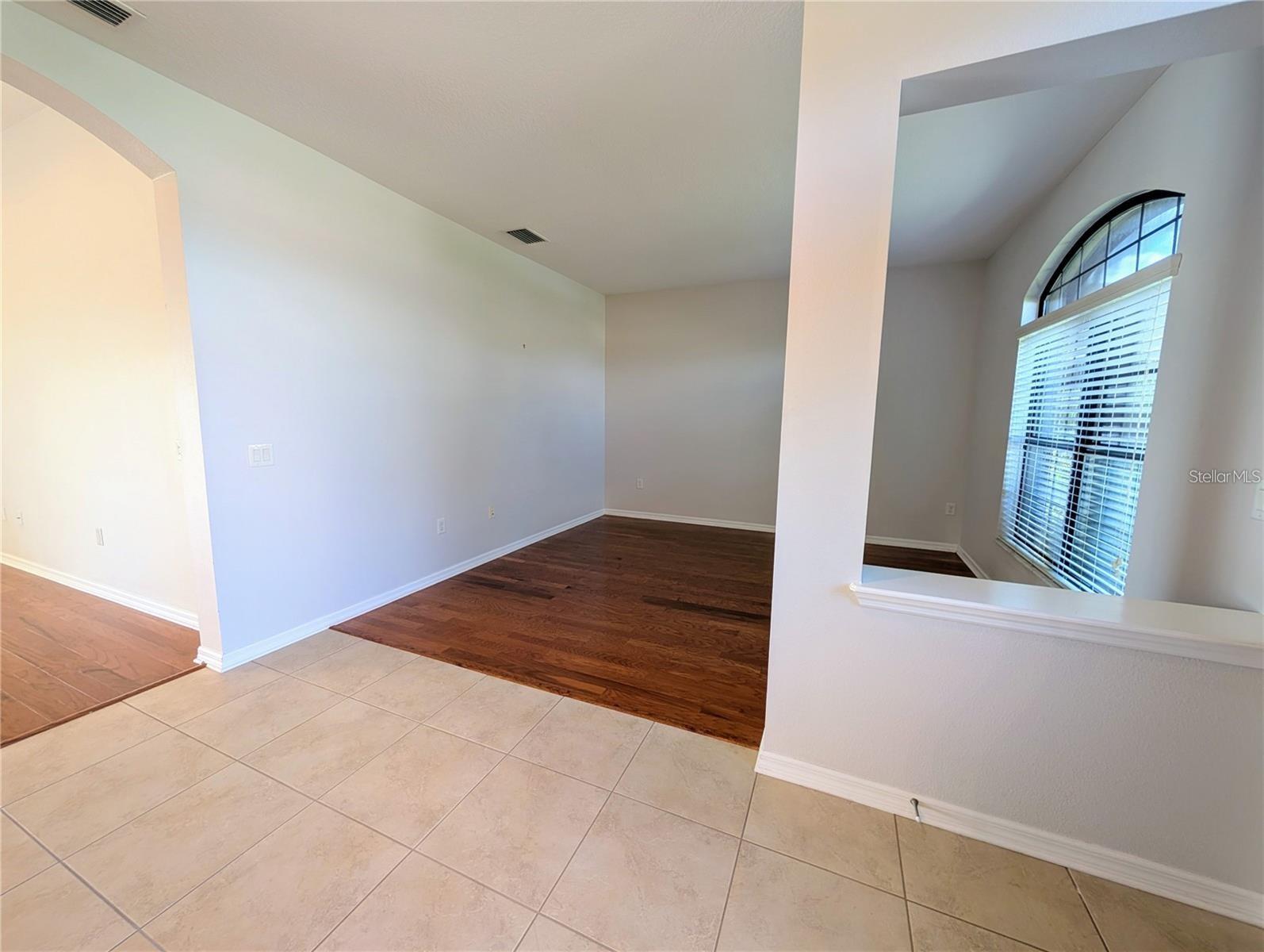 Image 4 of 29 For 5303 Moon Shell Drive