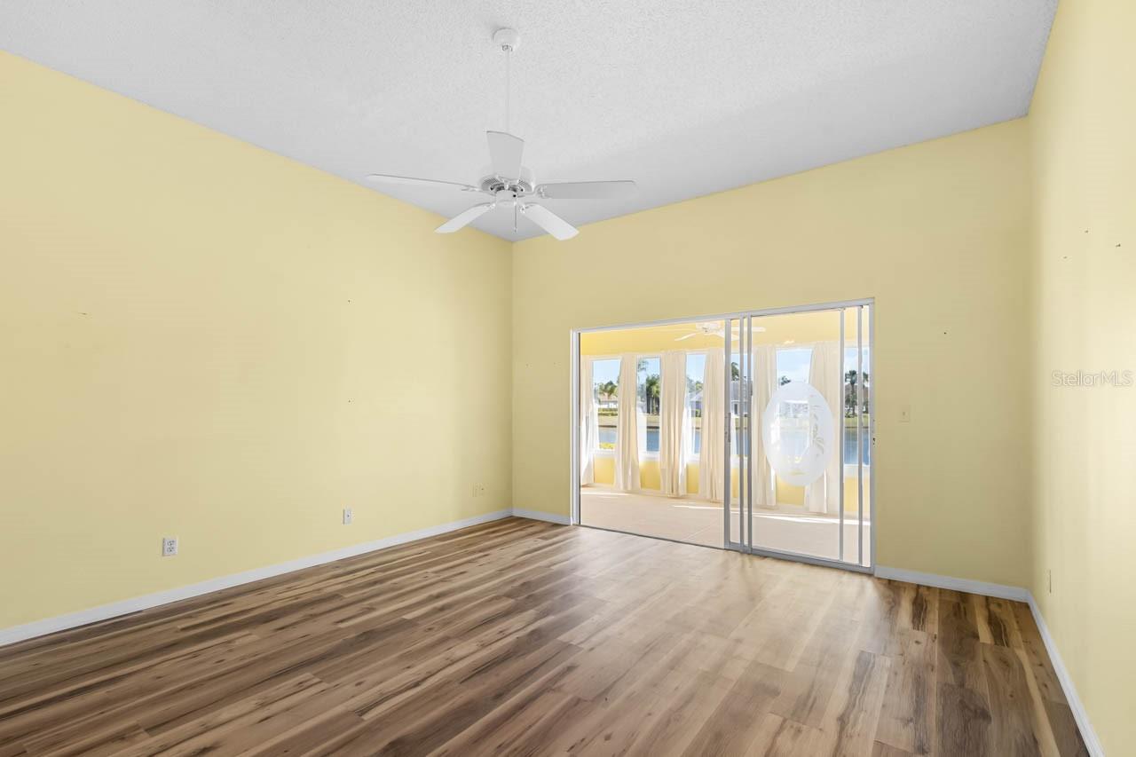 Image 6 of 55 For 811 Staffordshire Lane