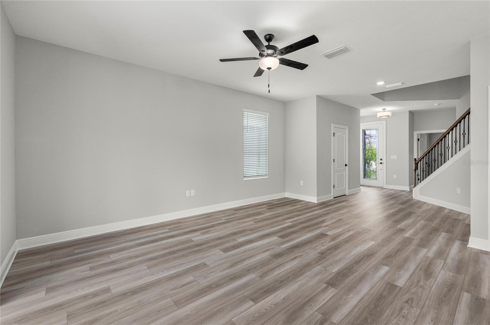 Image 3 of 8 For 7737 Somersworth Drive