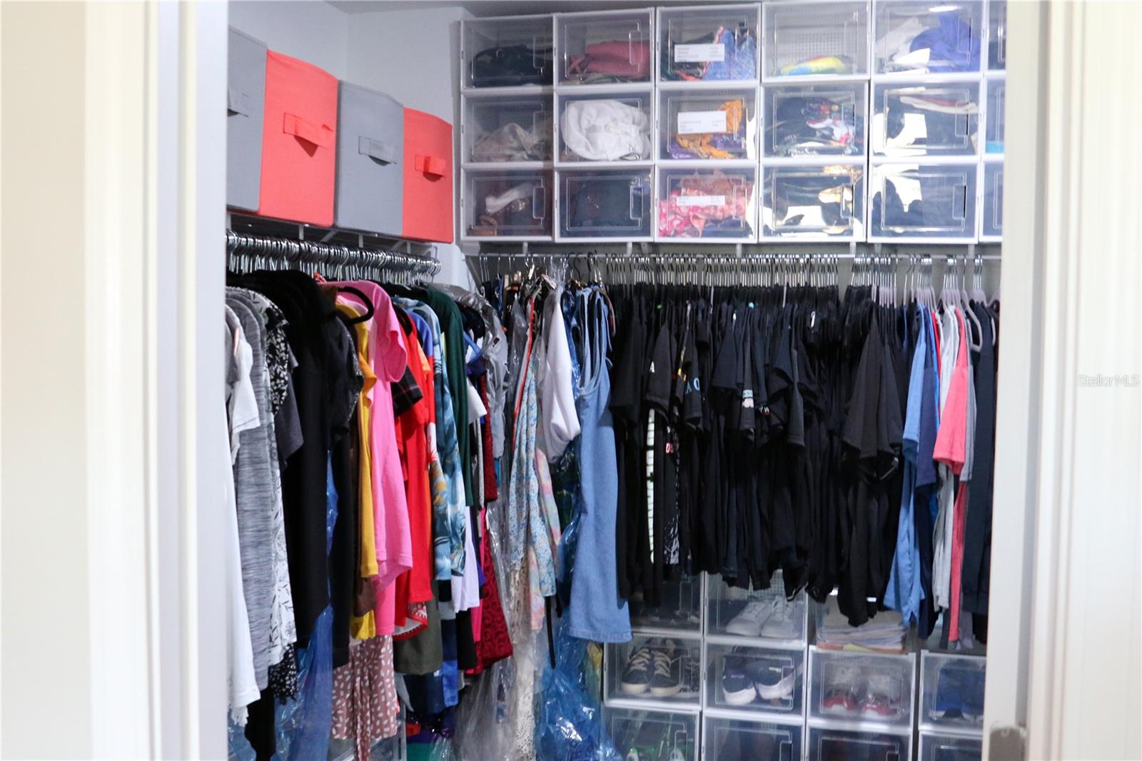 Image 21 of 44 For 16554 Delia Street