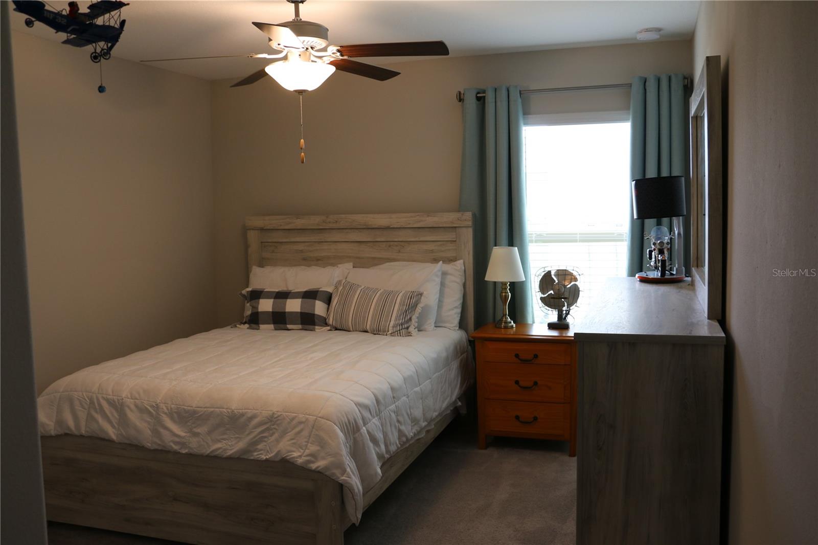 Image 22 of 44 For 16554 Delia Street