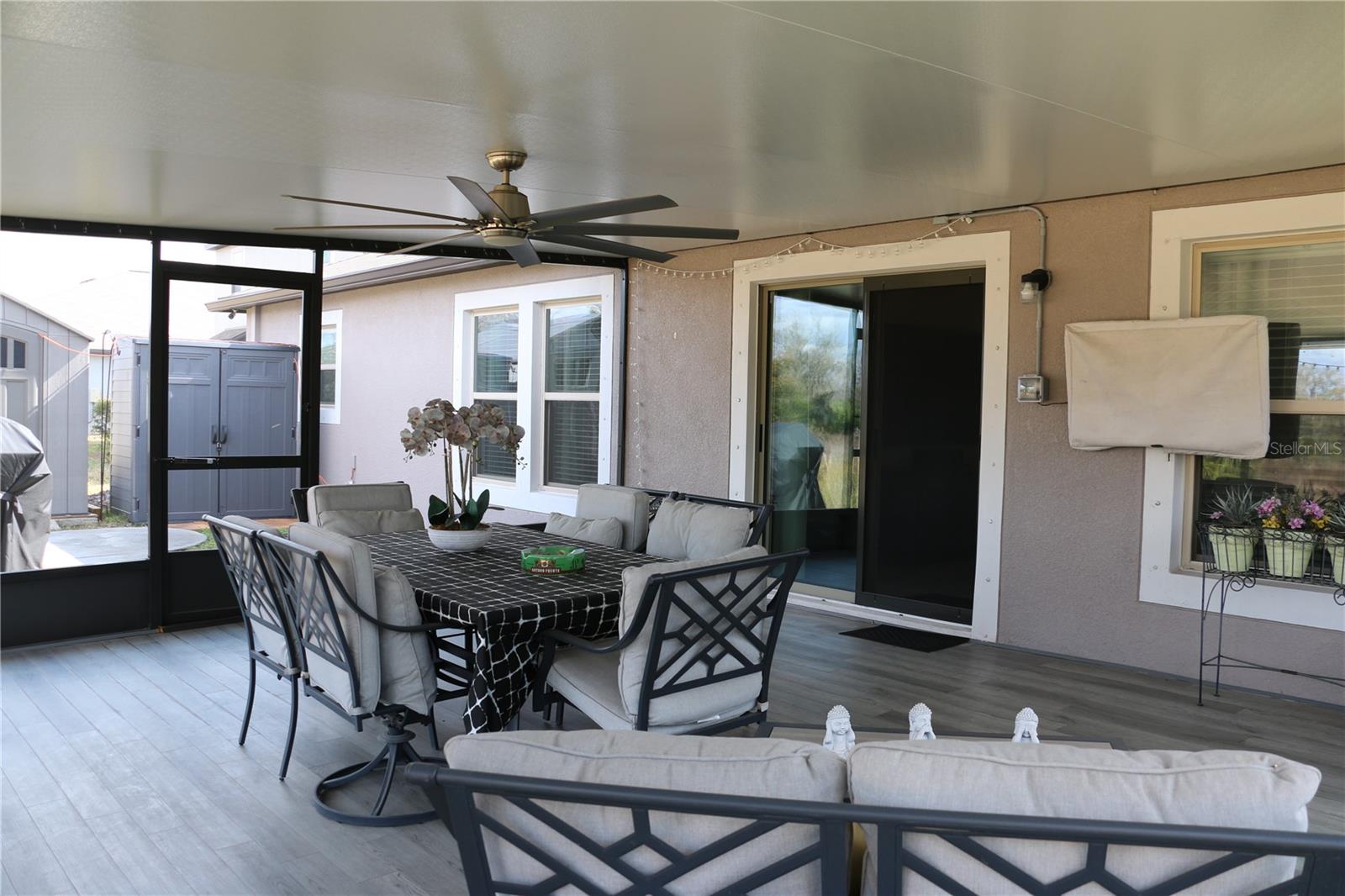 Image 36 of 44 For 16554 Delia Street