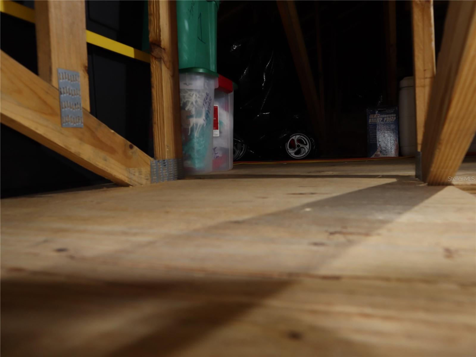 Image 41 of 44 For 16554 Delia Street