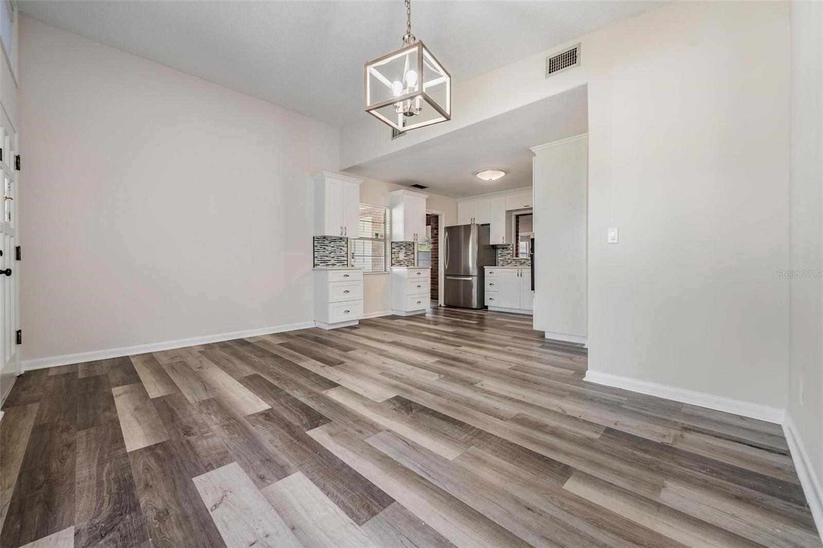 Image 11 of 34 For 4907 Mendenhall Drive