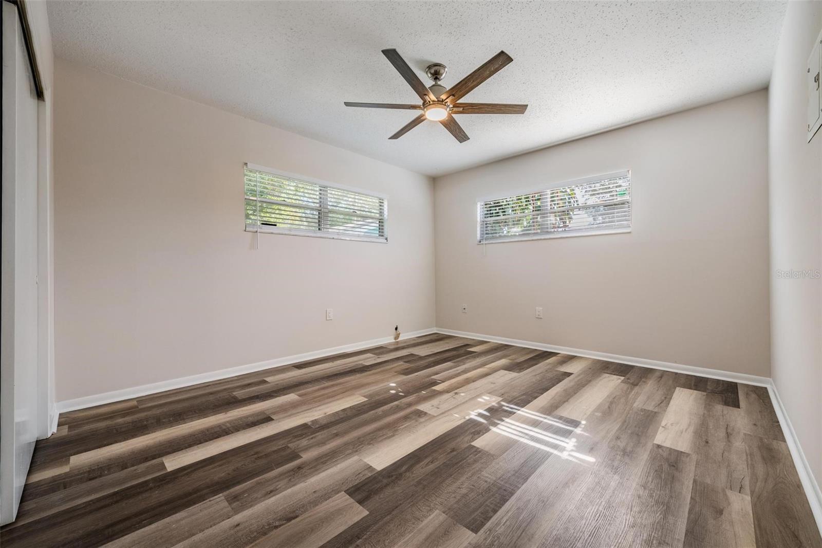 Image 17 of 34 For 4907 Mendenhall Drive