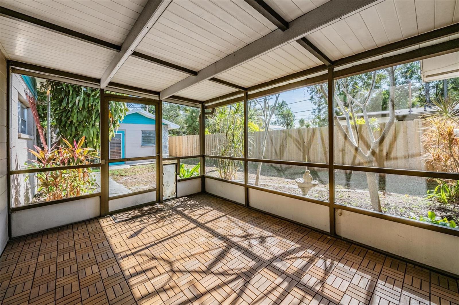 Image 21 of 34 For 4907 Mendenhall Drive