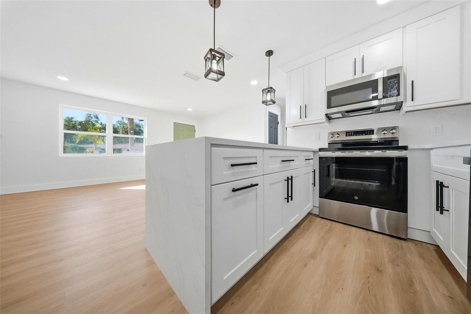 Image 16 of 56 For 4701 72nd Avenue N