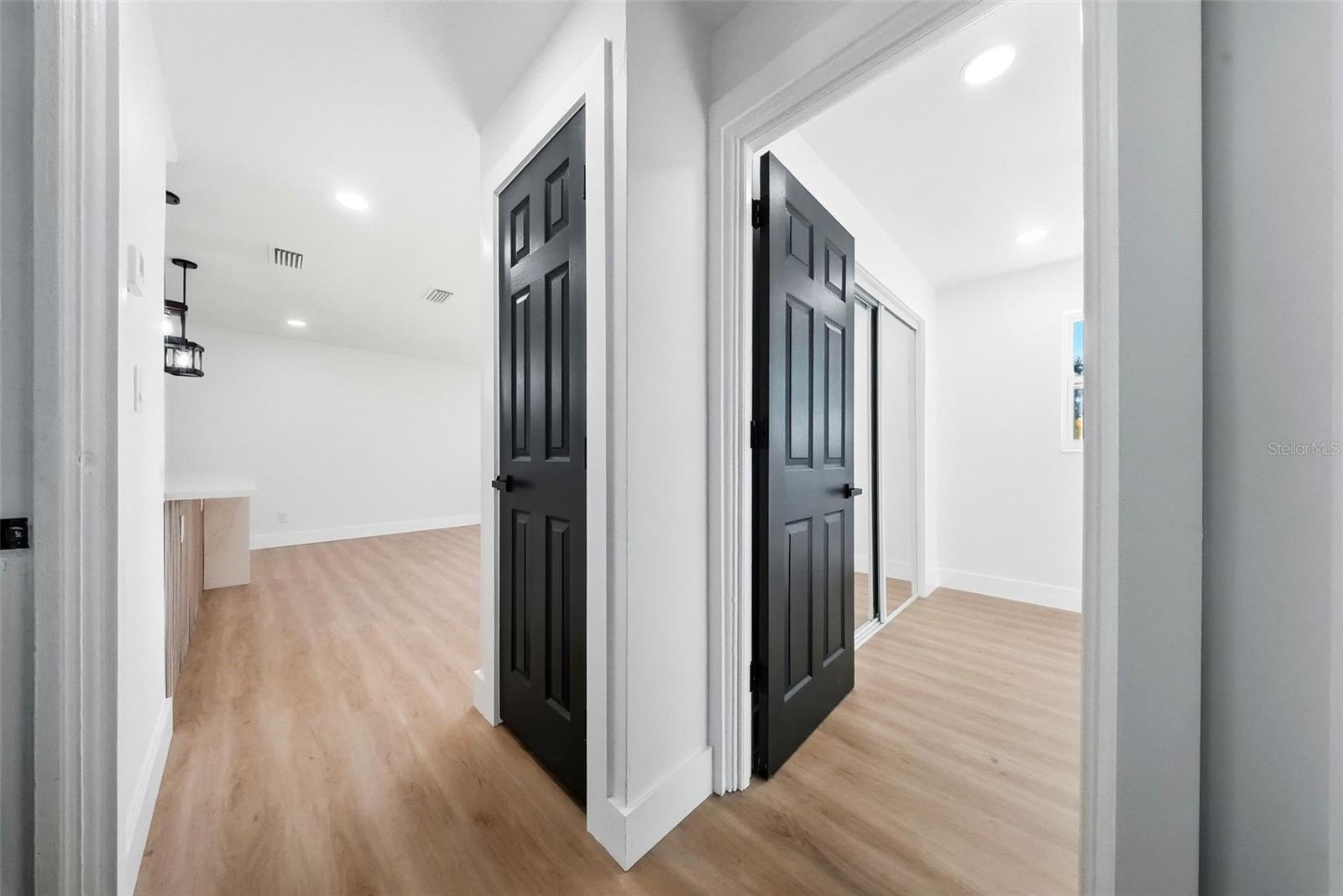 Image 19 of 56 For 4701 72nd Avenue N