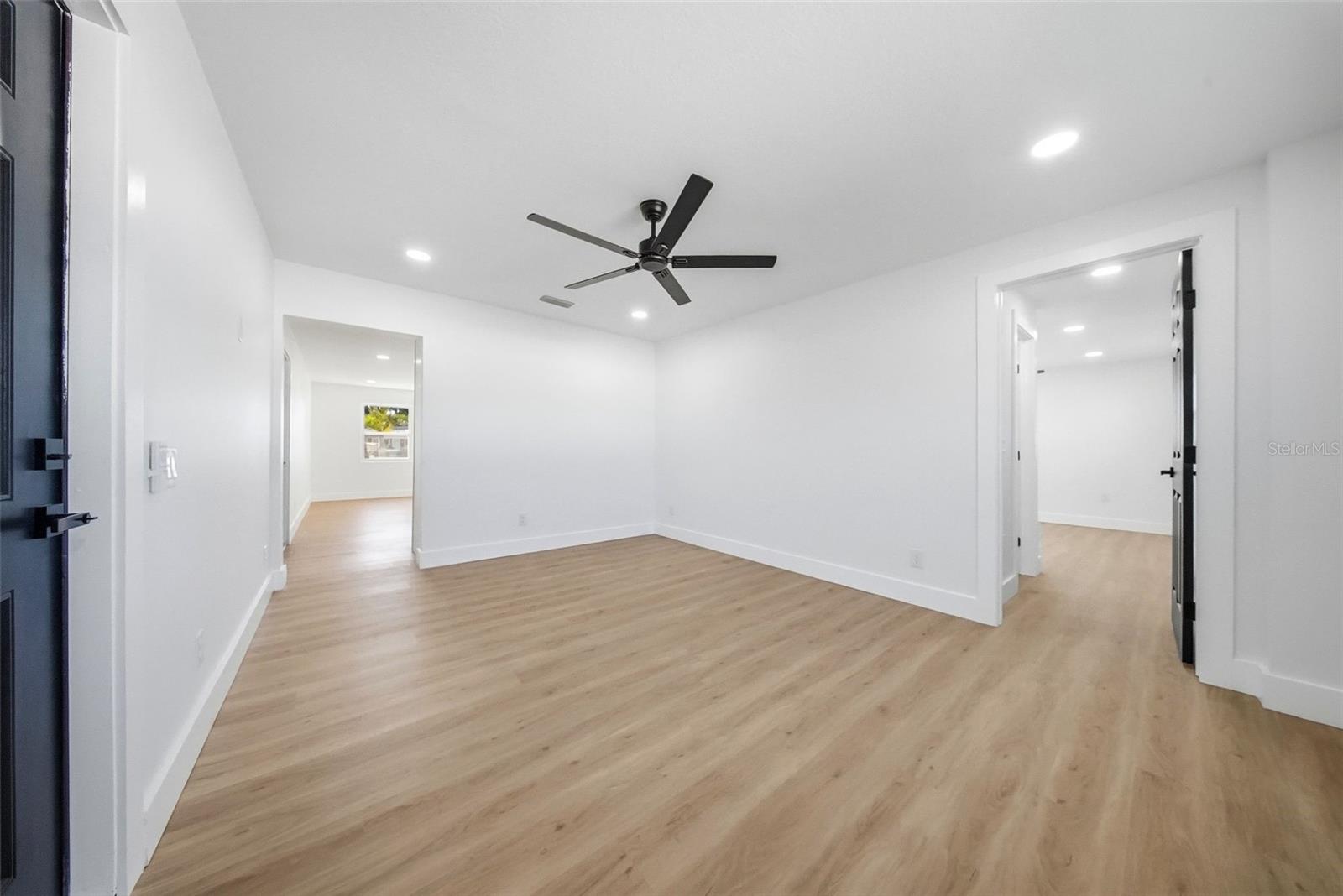 Image 21 of 56 For 4701 72nd Avenue N