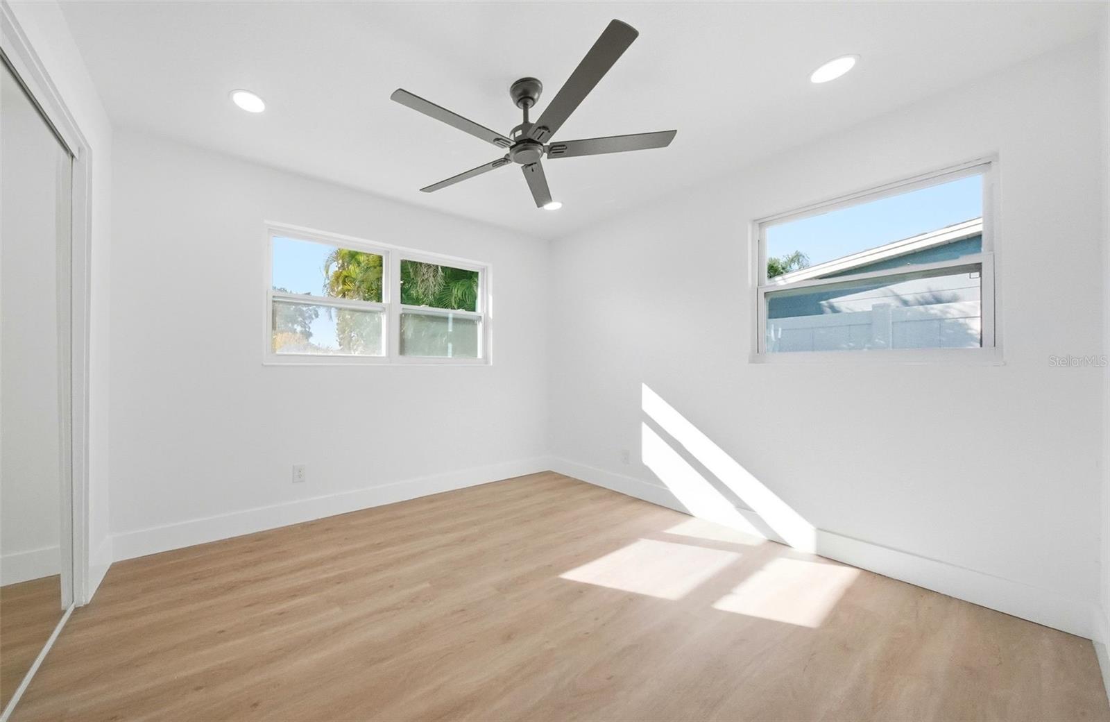 Image 28 of 56 For 4701 72nd Avenue N