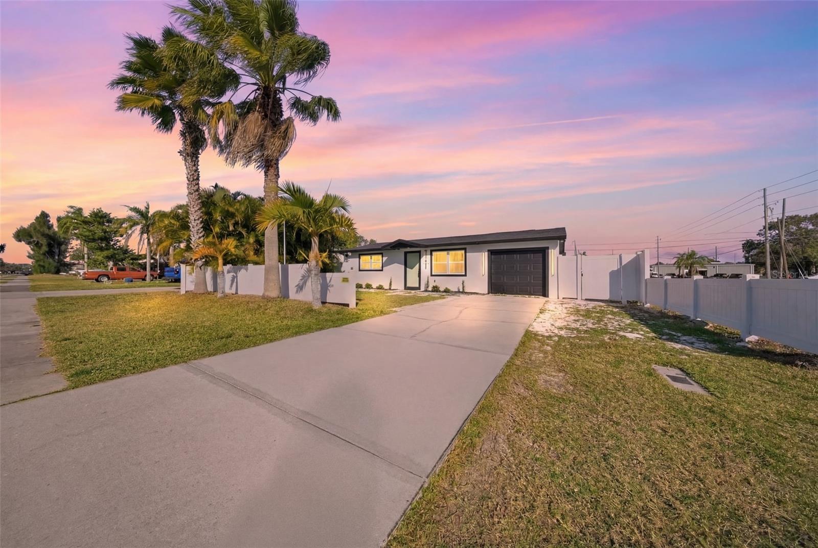 Image 3 of 56 For 4701 72nd Avenue N