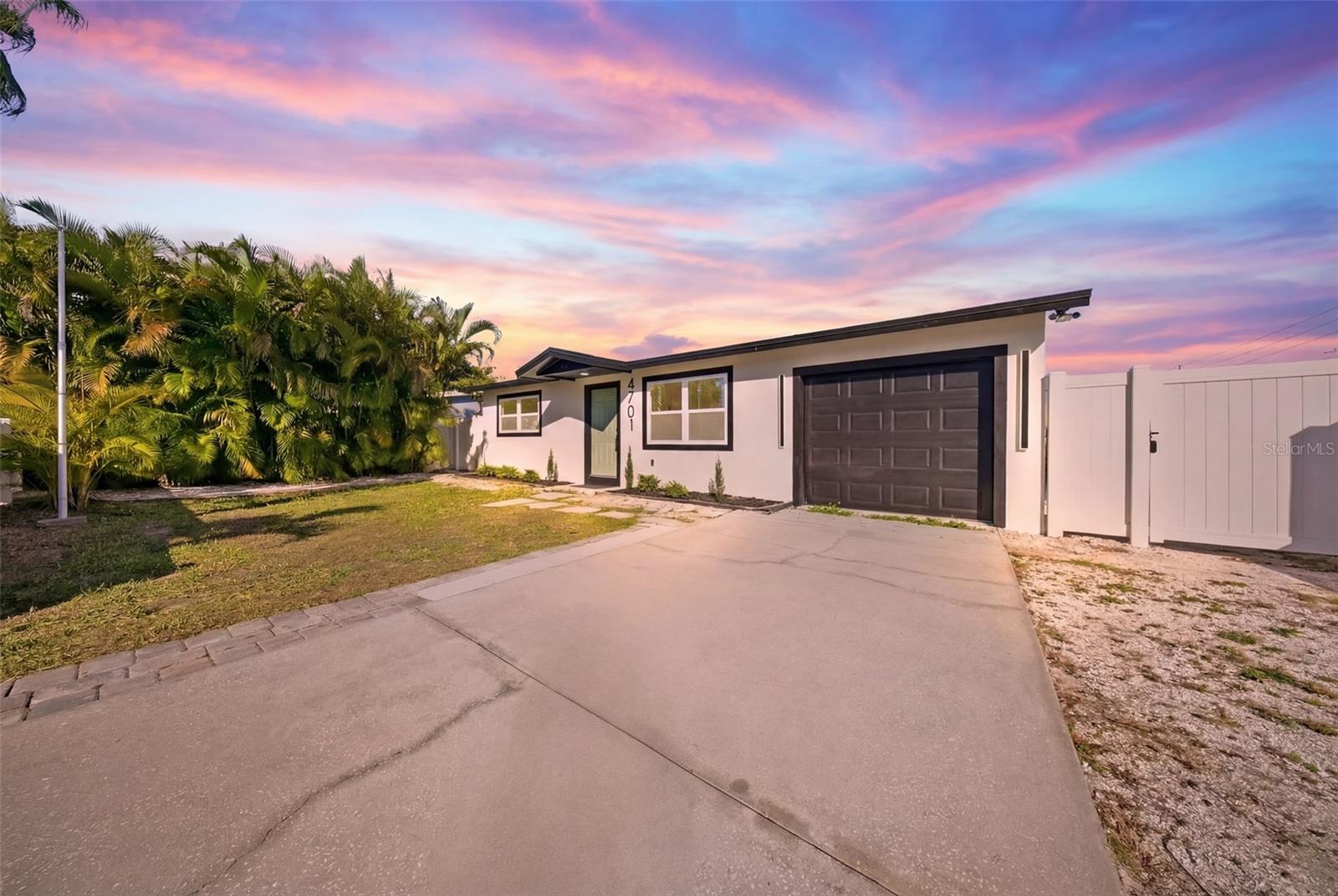 Image 5 of 56 For 4701 72nd Avenue N