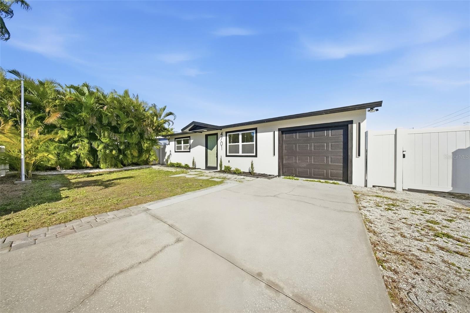 Image 6 of 56 For 4701 72nd Avenue N