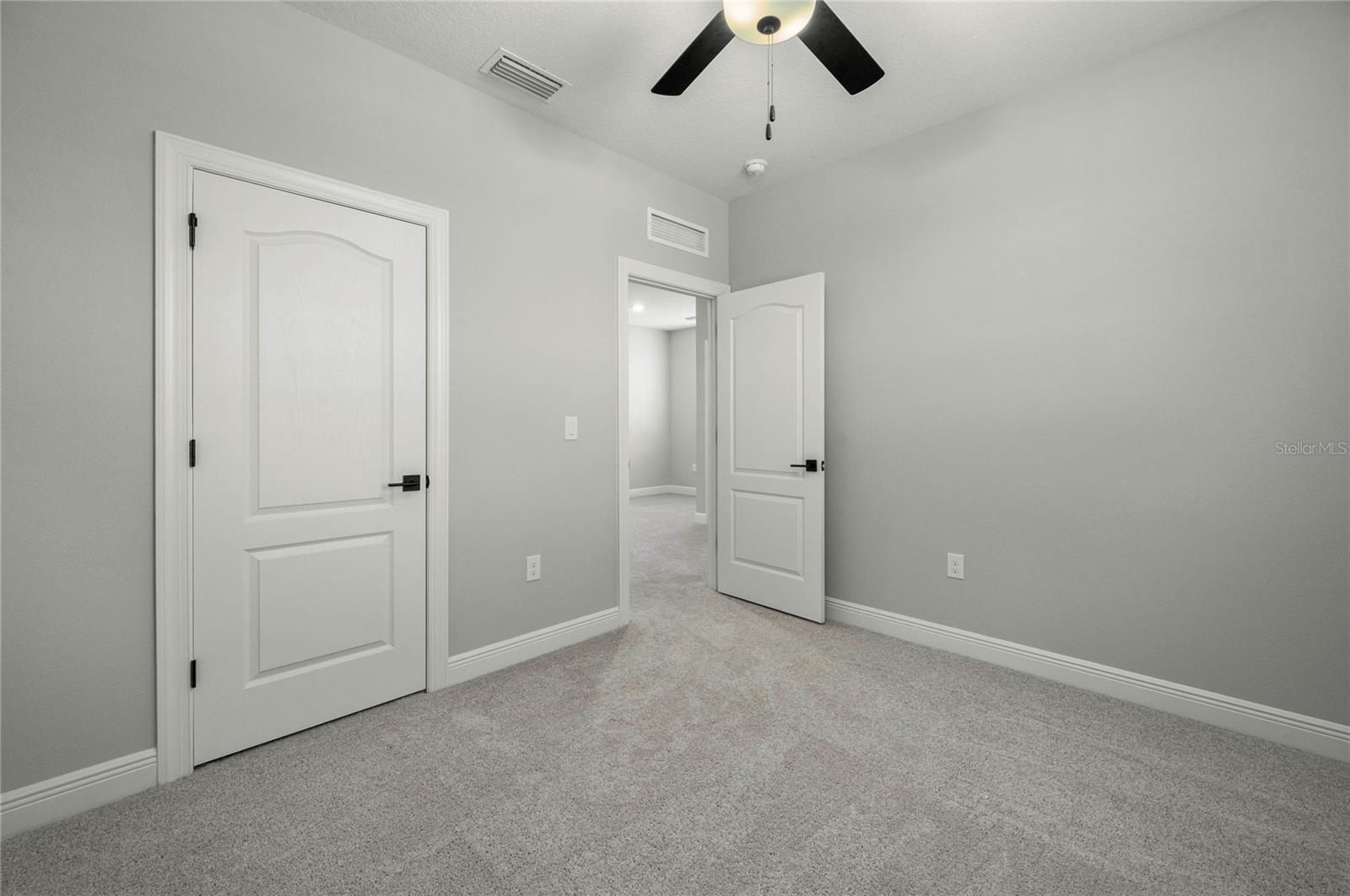 Image 7 of 8 For 7887 Somersworth Drive