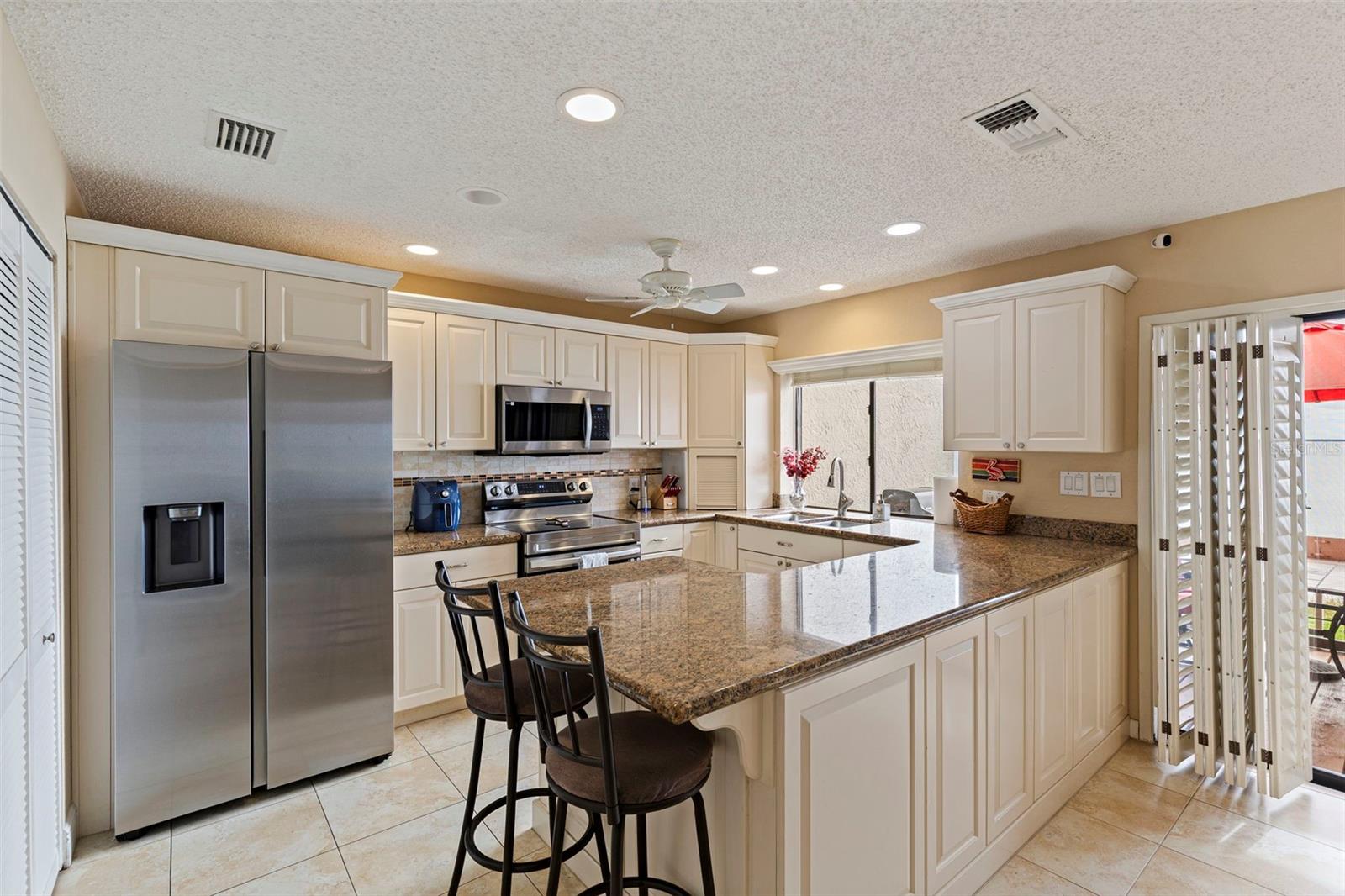 Image 11 of 27 For 5668 Escondida Boulevard S