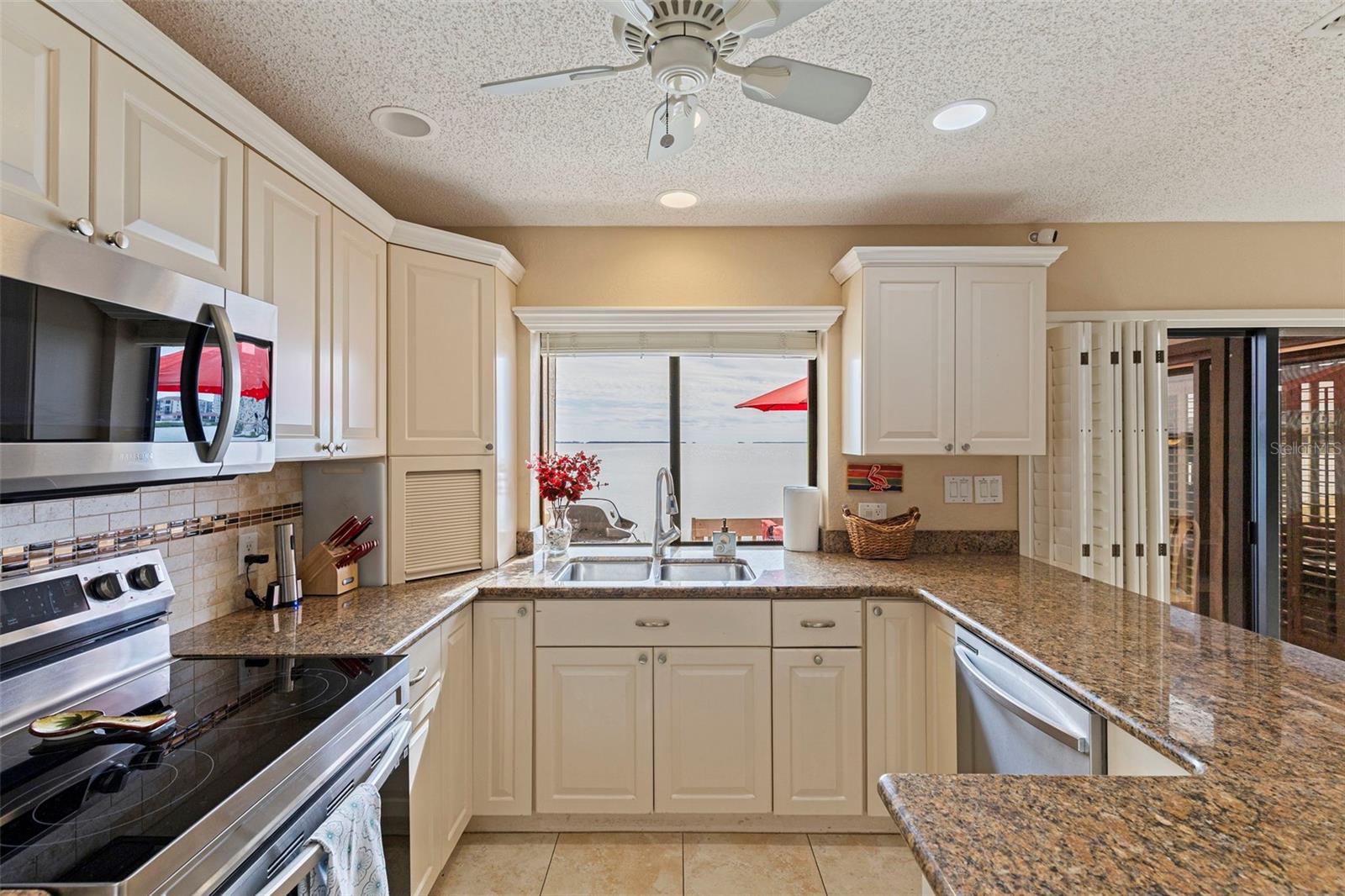 Image 12 of 27 For 5668 Escondida Boulevard S