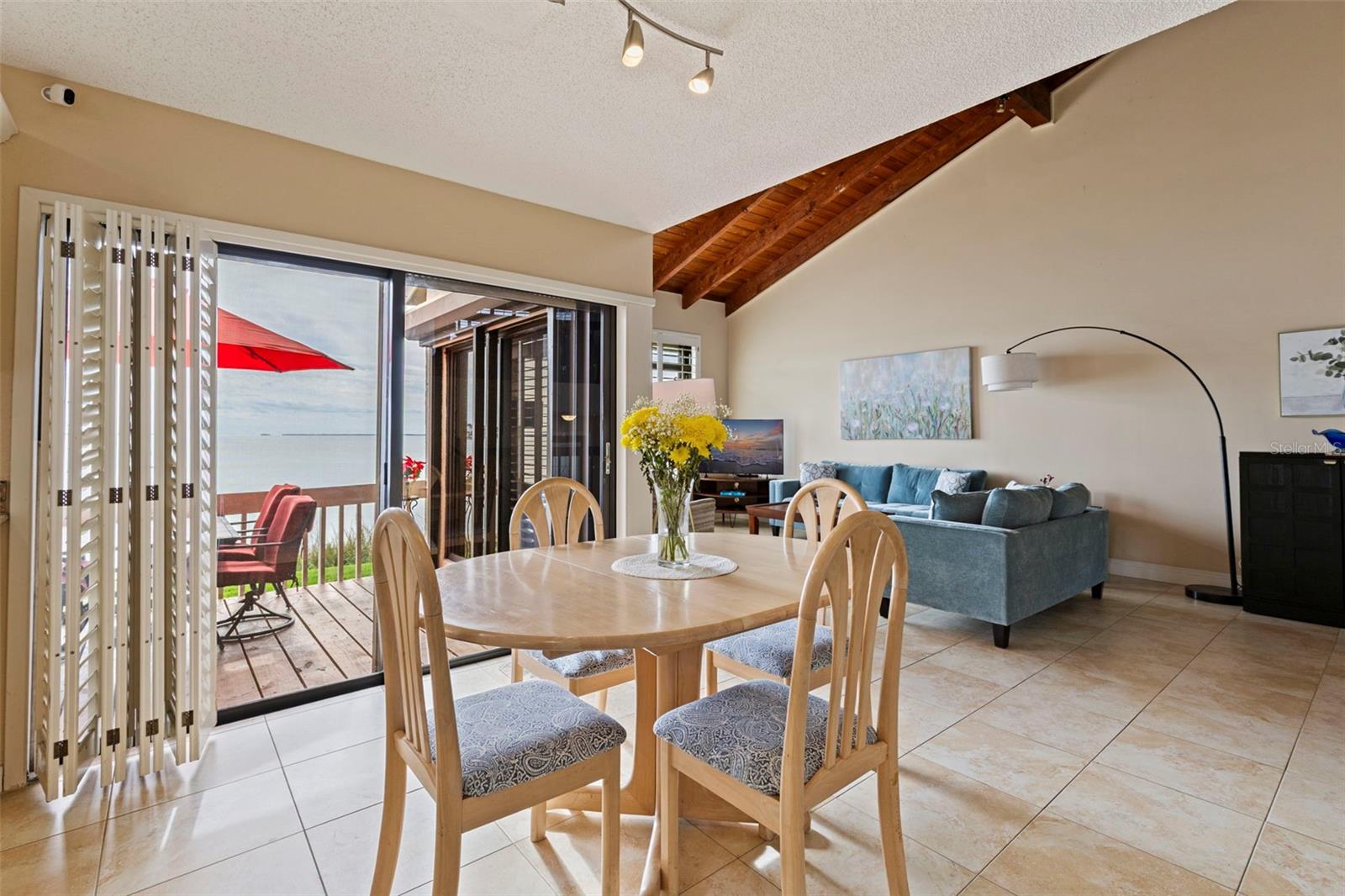 Image 9 of 27 For 5668 Escondida Boulevard S