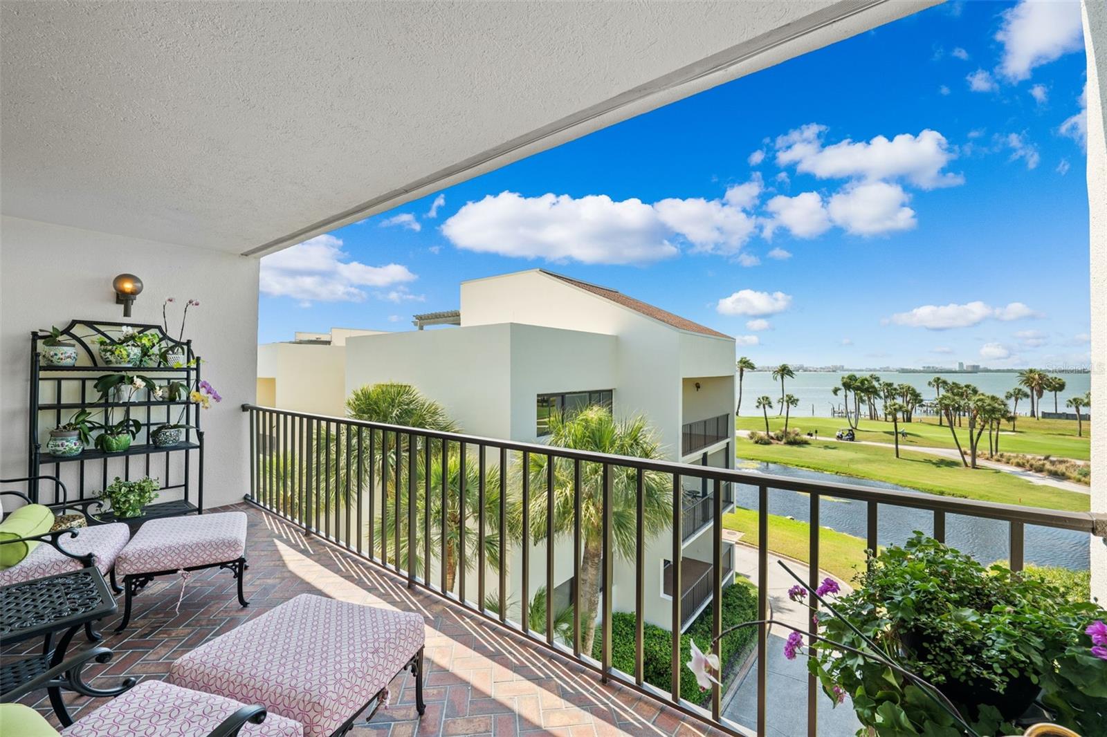 Listing photo id 16 for 50 Coe Road 331