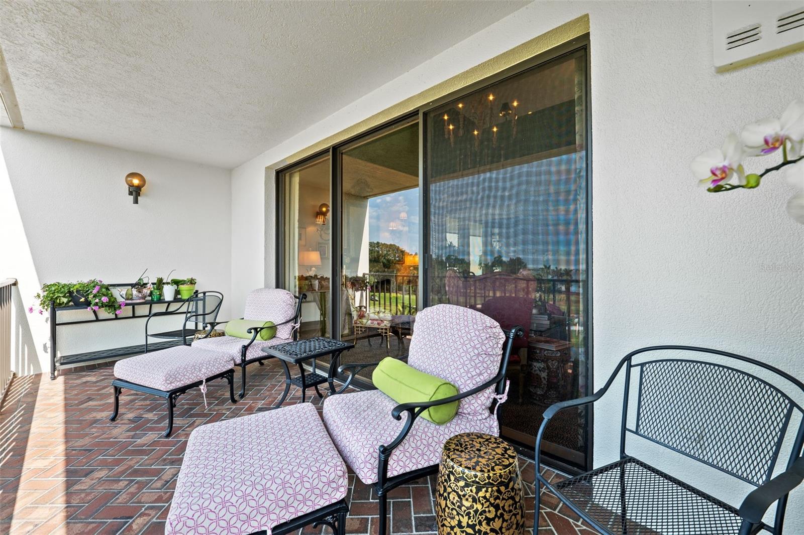 Listing photo id 17 for 50 Coe Road 331