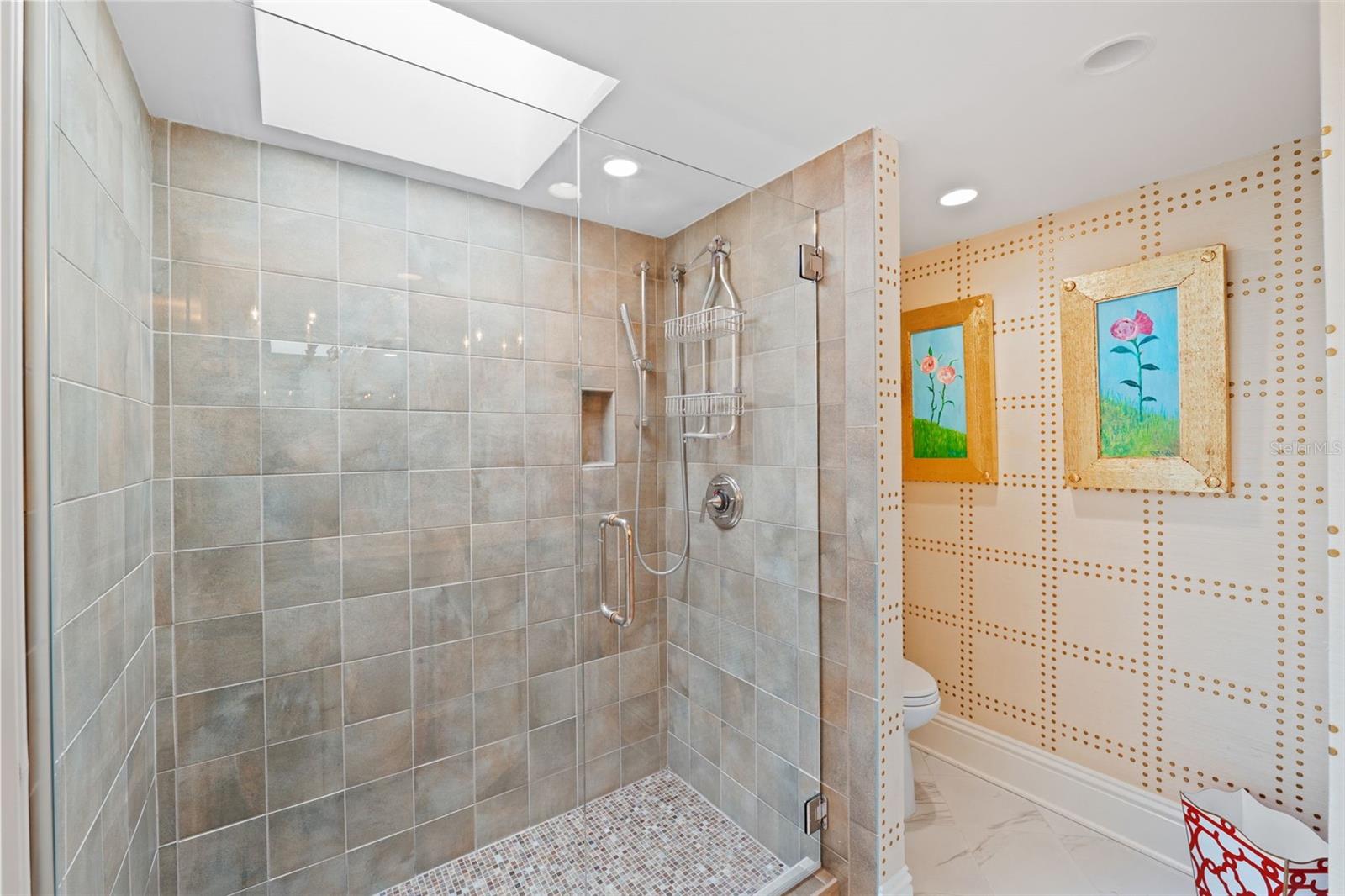 Listing photo id 59 for 50 Coe Road 331