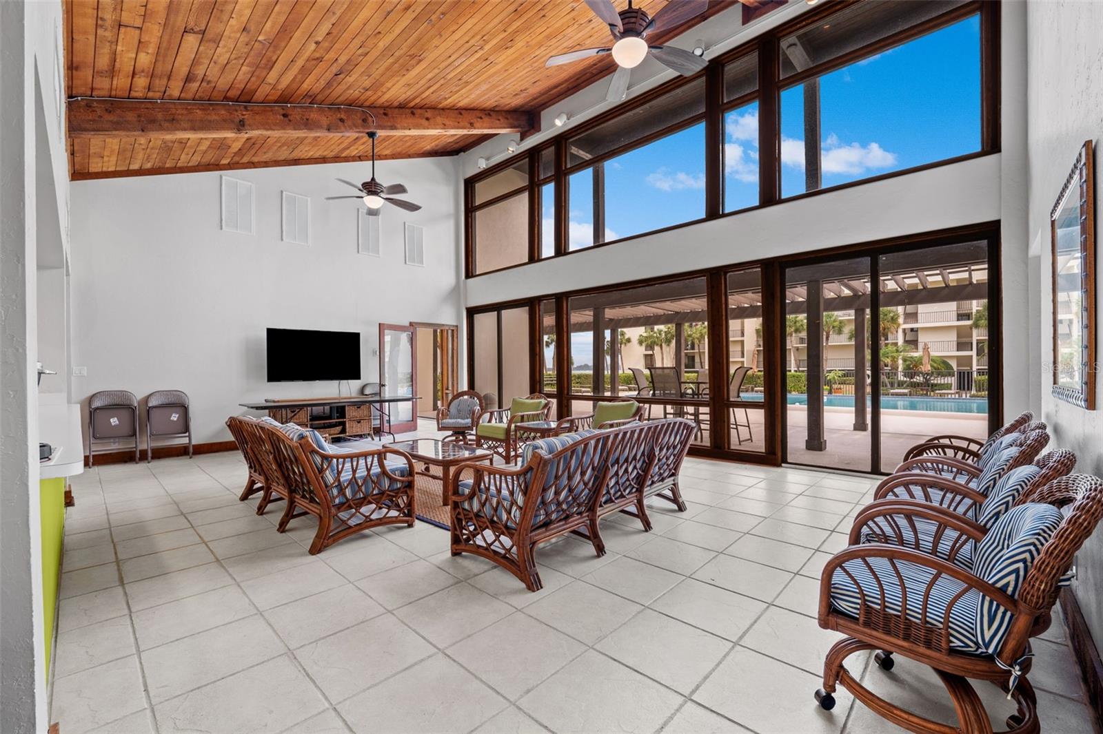 Listing photo id 85 for 50 Coe Road 331