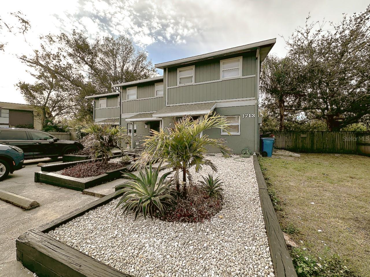 Image 2 of 42 For 1713 Azalea Court A