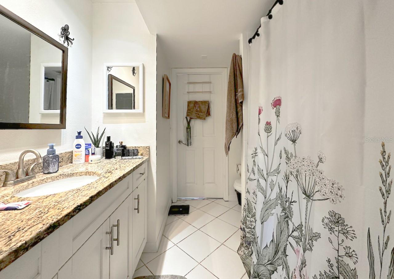 Image 31 of 42 For 1713 Azalea Court A