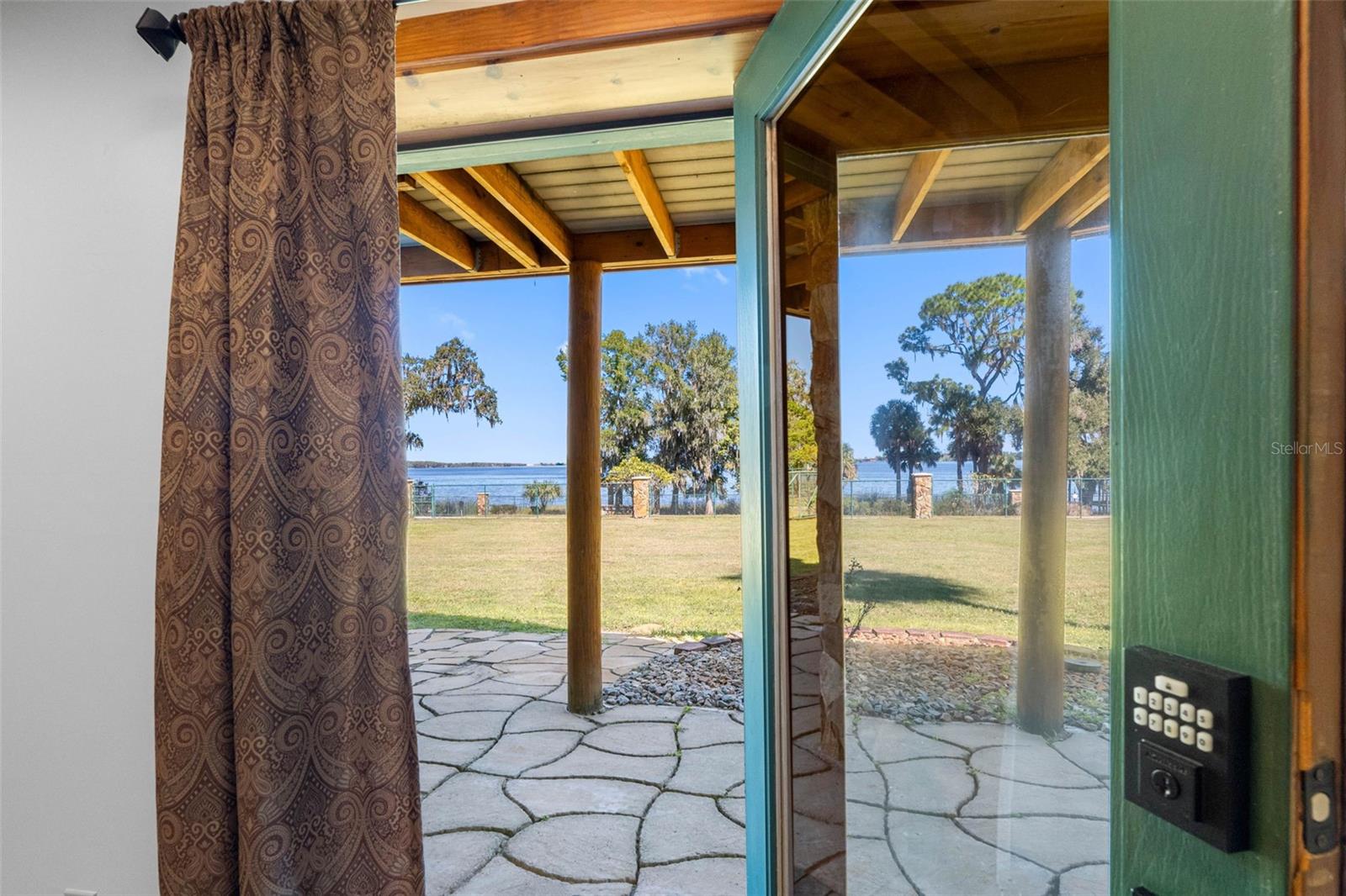 Image 38 of 68 For 11401 Thonotosassa Road