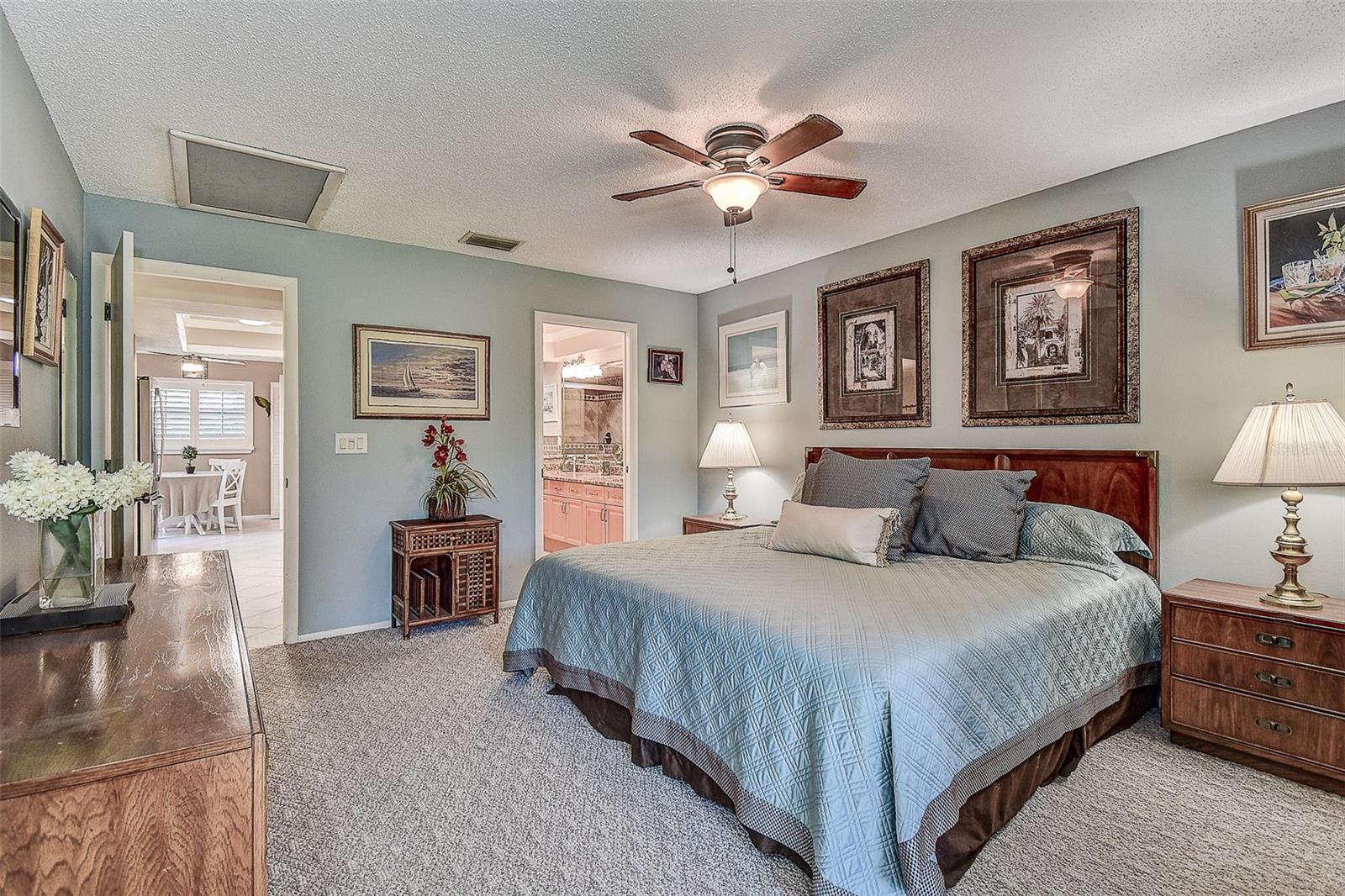 Image 23 of 40 For 140 Dale Place