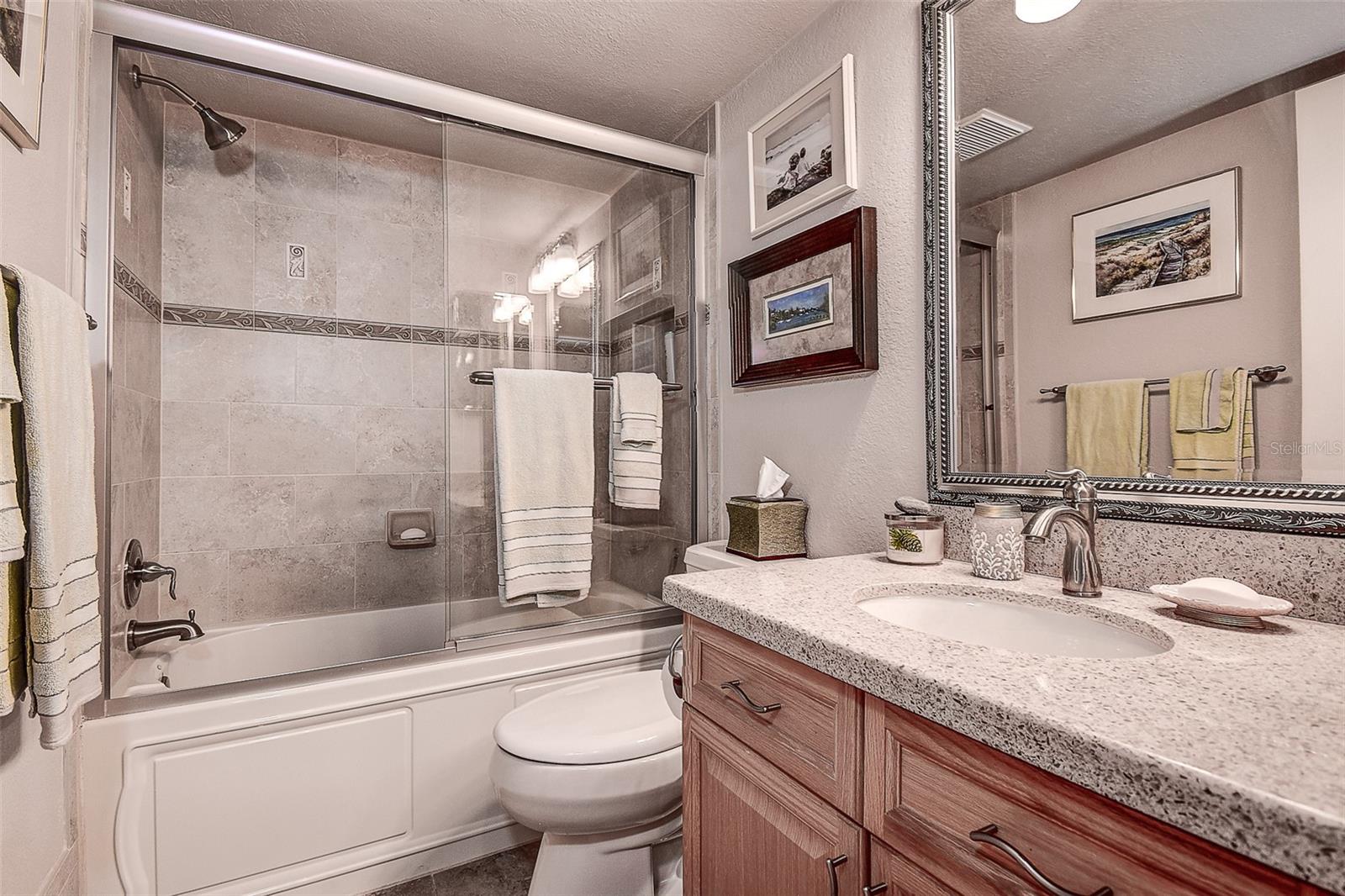 Image 27 of 40 For 140 Dale Place