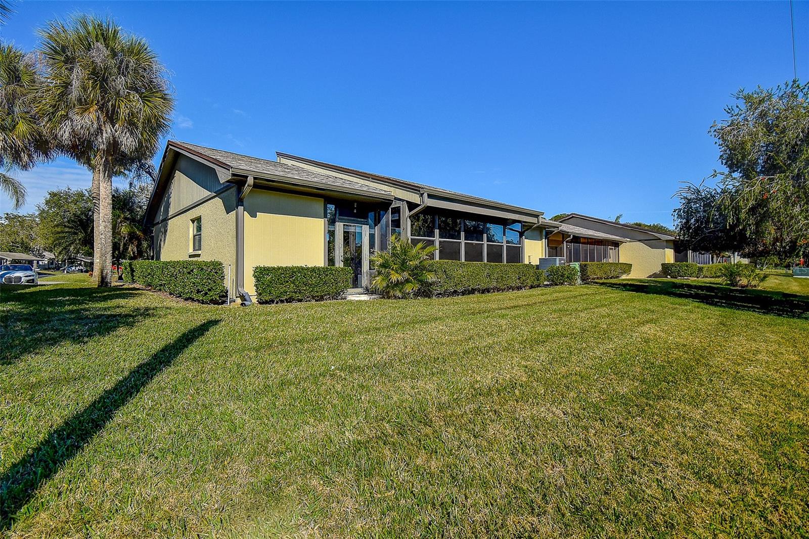 Image 33 of 40 For 140 Dale Place