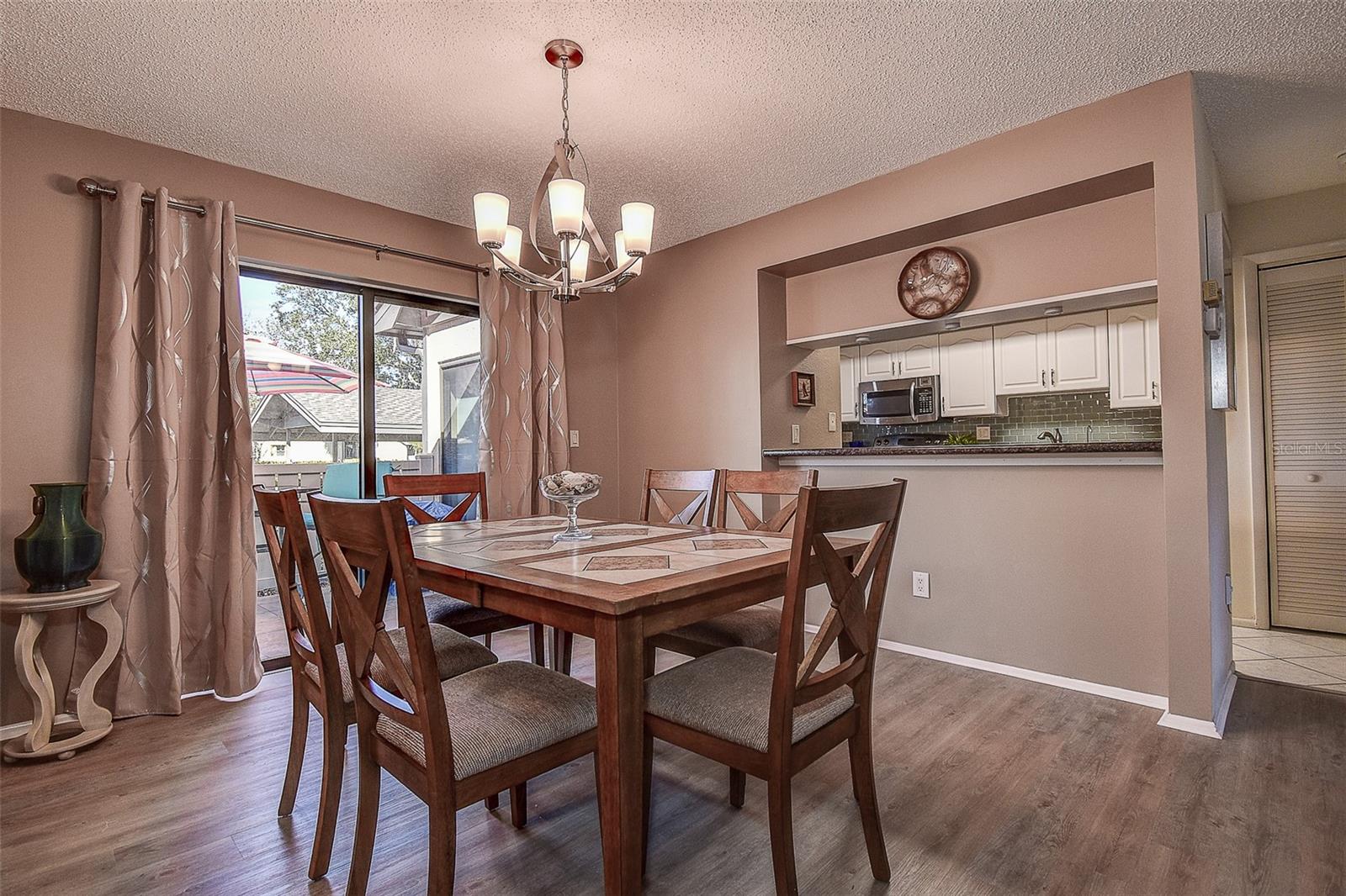 Image 9 of 40 For 140 Dale Place