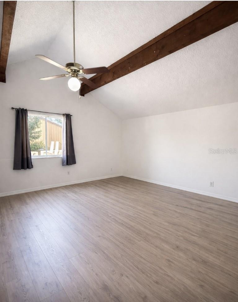 Image 9 of 37 For 1595 Shady Oak Drive