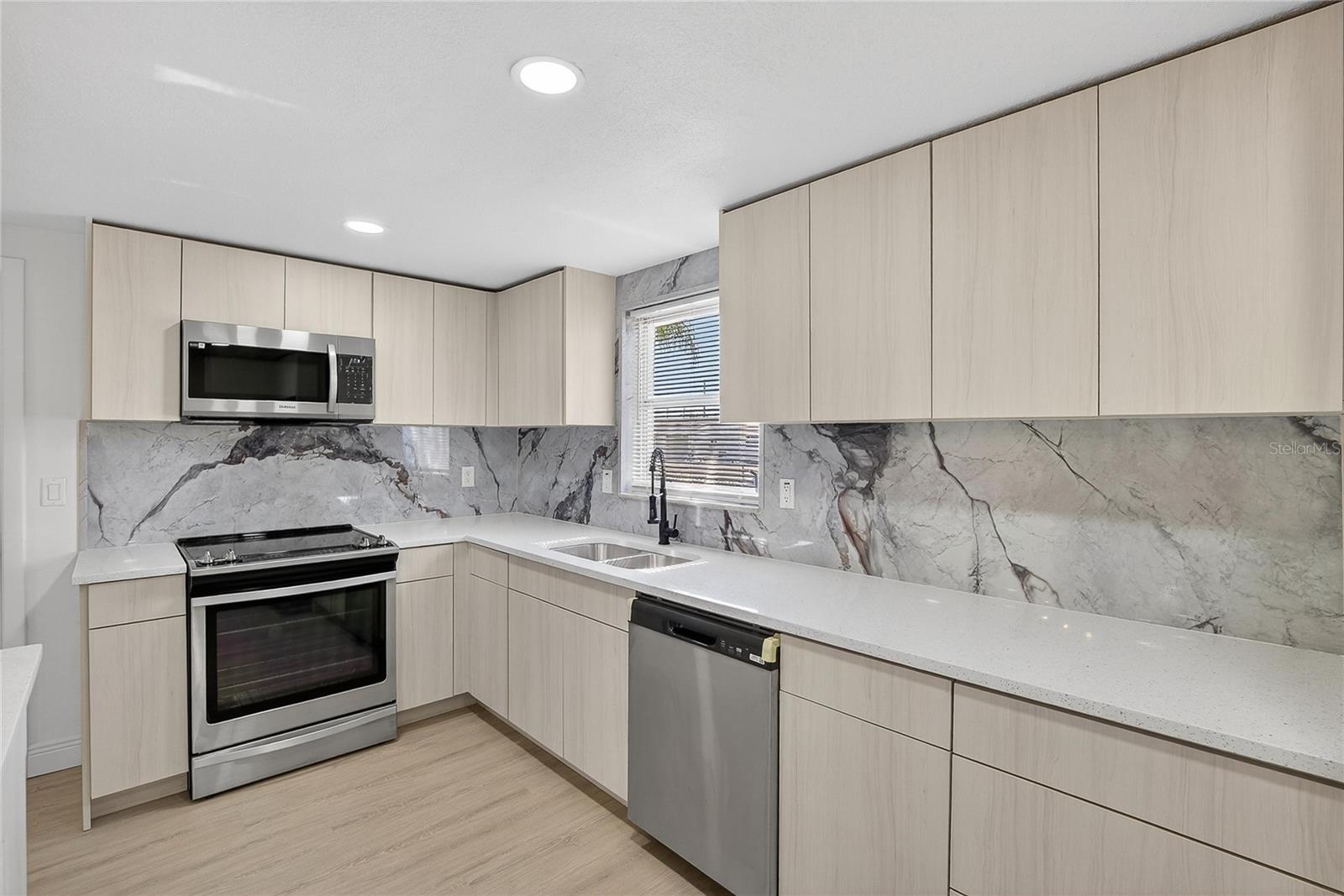 Image 12 of 87 For 5551 Mosaic Drive