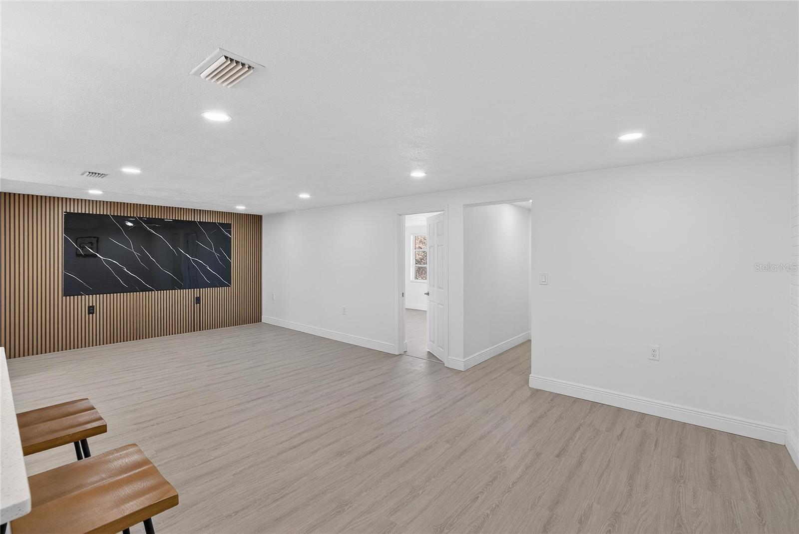 Image 14 of 87 For 5551 Mosaic Drive