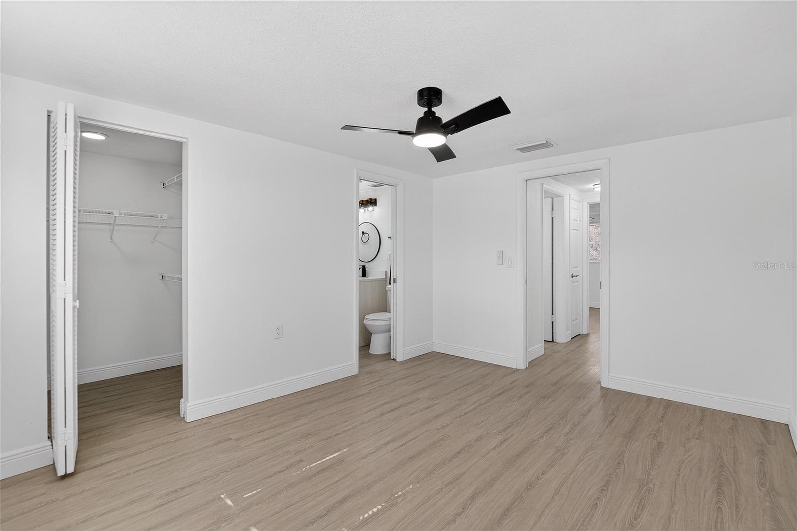 Image 20 of 87 For 5551 Mosaic Drive