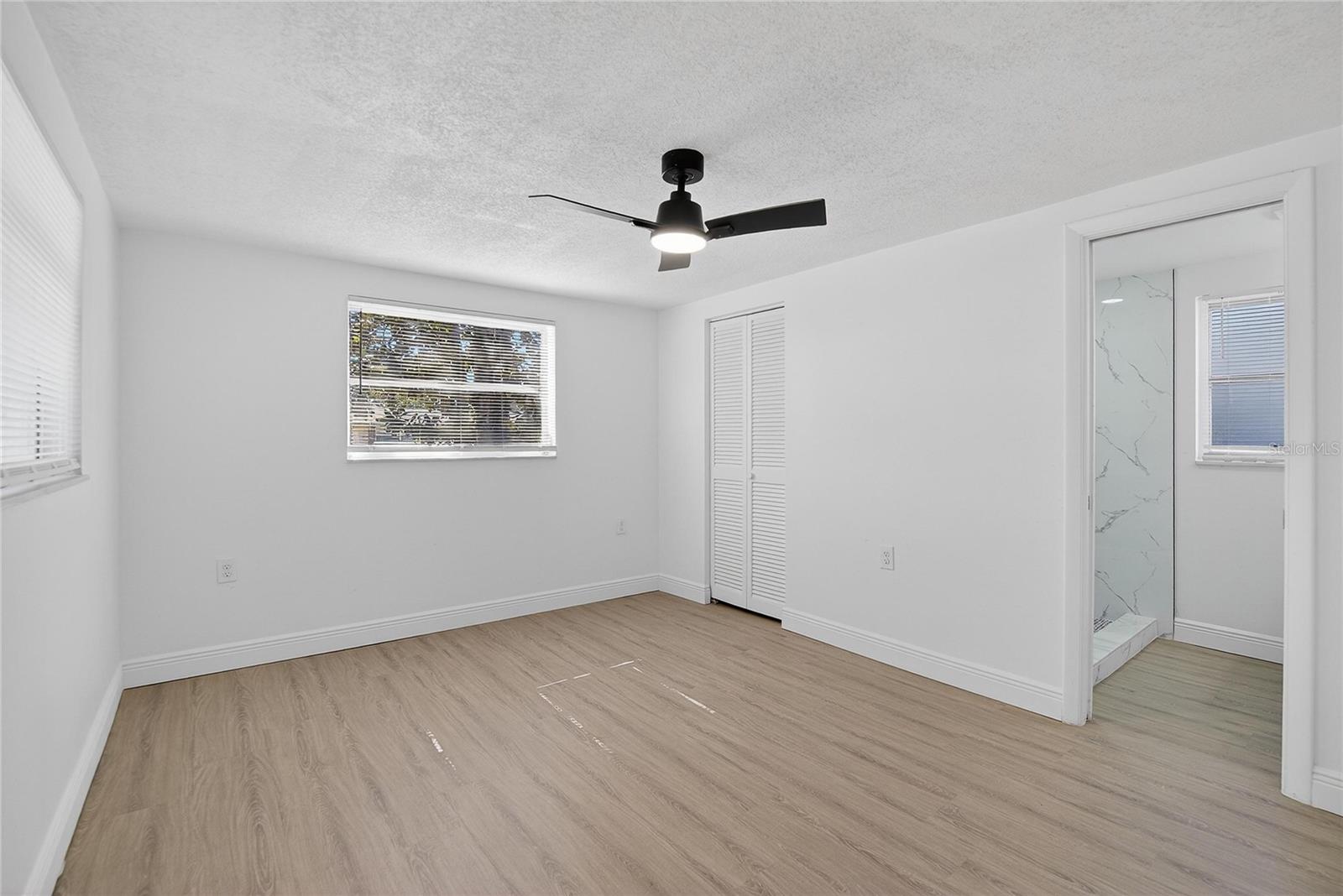 Image 34 of 87 For 5551 Mosaic Drive