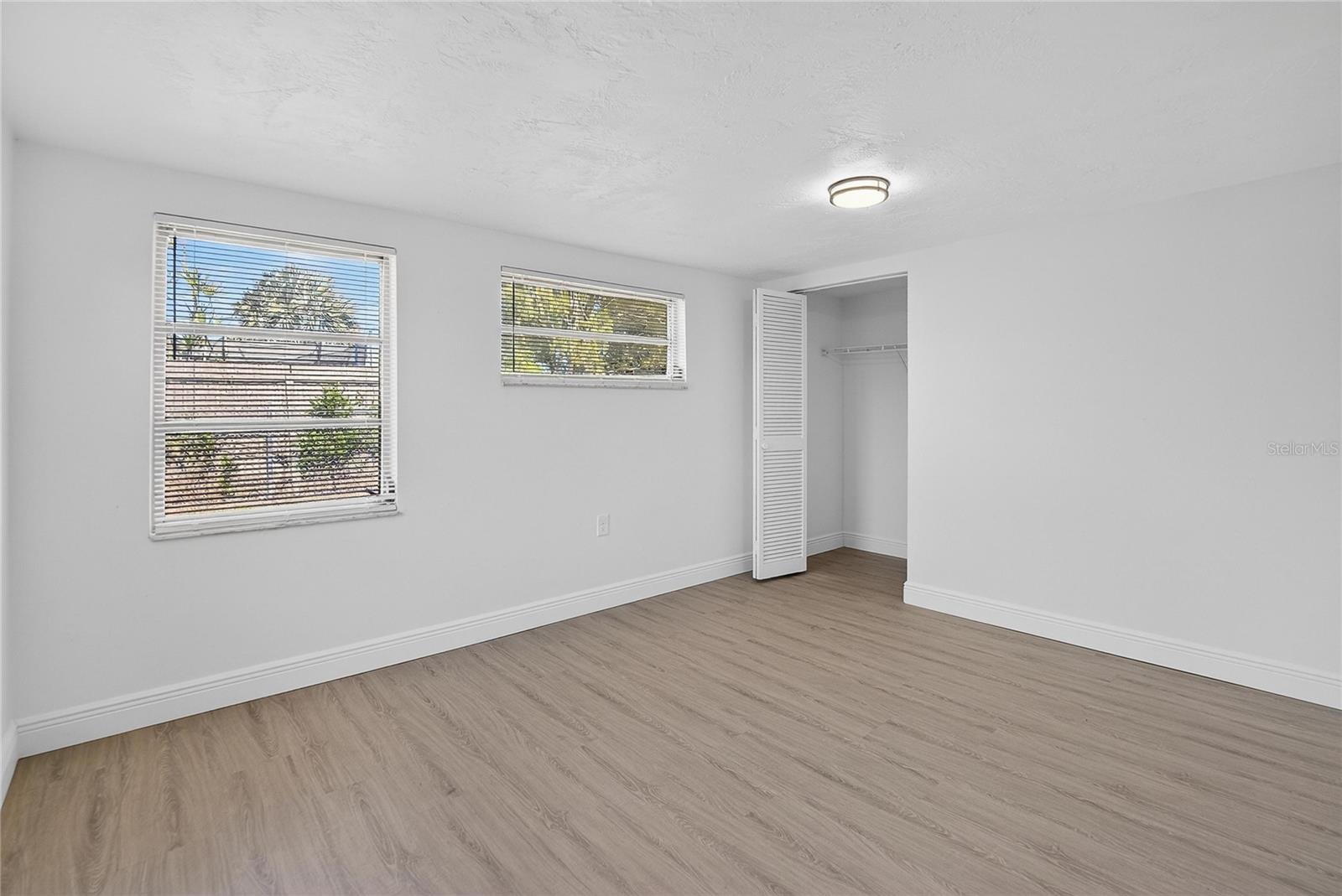 Image 37 of 87 For 5551 Mosaic Drive