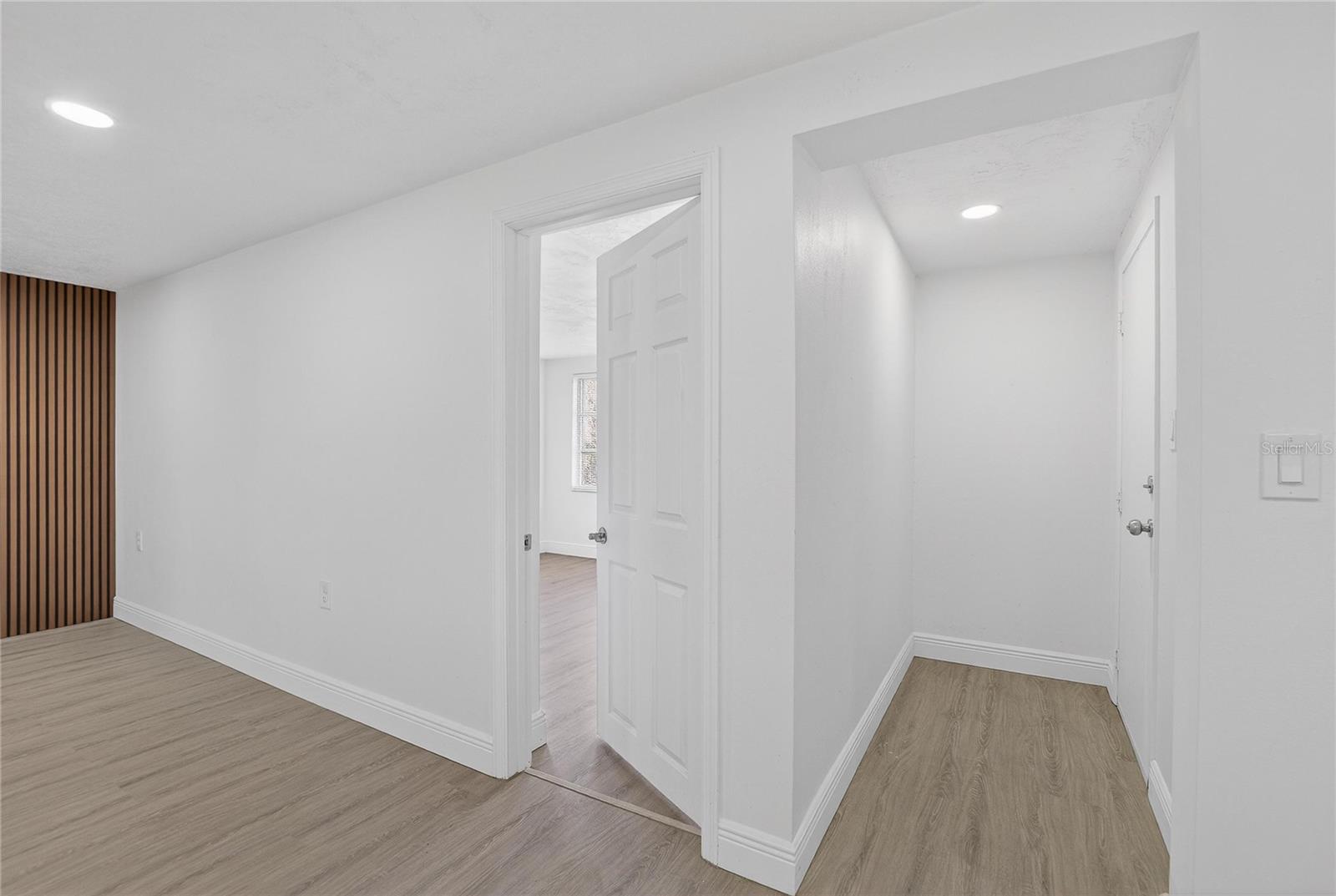 Image 39 of 87 For 5551 Mosaic Drive